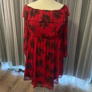 Torrid size 3 NWT Red floral off the shoulder dress